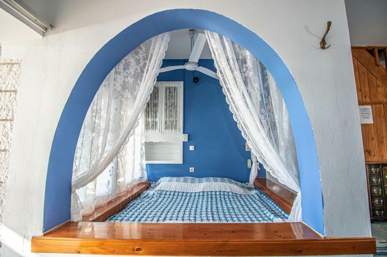 Villa Matula Kalamítsi Buitenkant foto