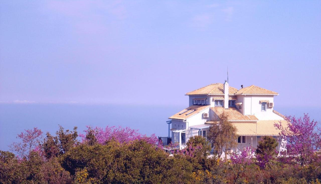 Villa Matula Kalamítsi Buitenkant foto